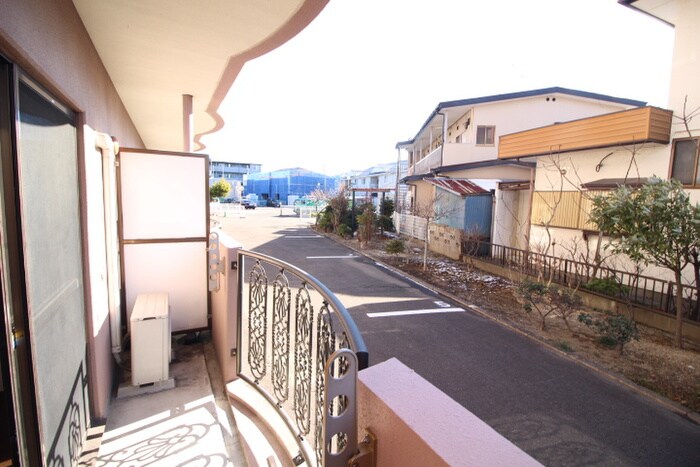 物件内観写真22　(室内からの展望)