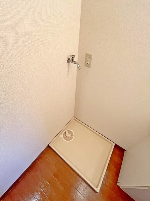 物件内観写真10　(洗濯機置場)