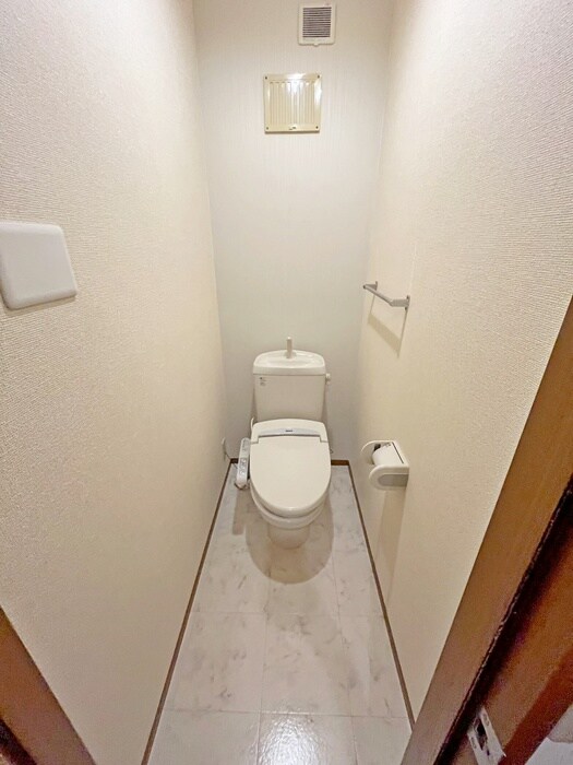 物件内観写真12　(トイレ)