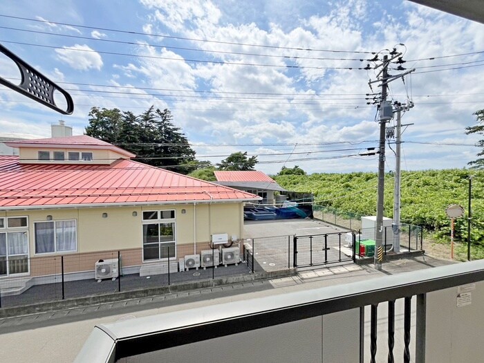 物件内観写真20　(室内からの展望)