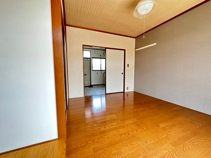 物件内観写真8　(居室)