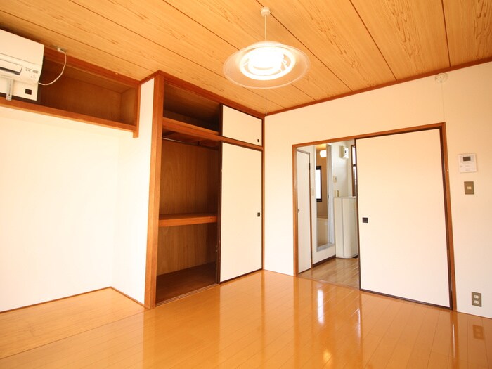 物件内観写真9　(居室)