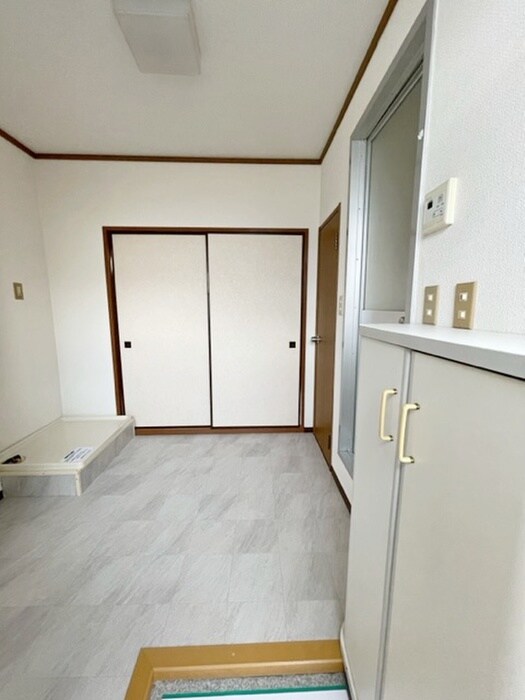 物件内観写真20　(廊下)