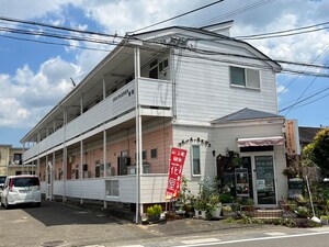 メゾンウィスタリア岩切外観写真