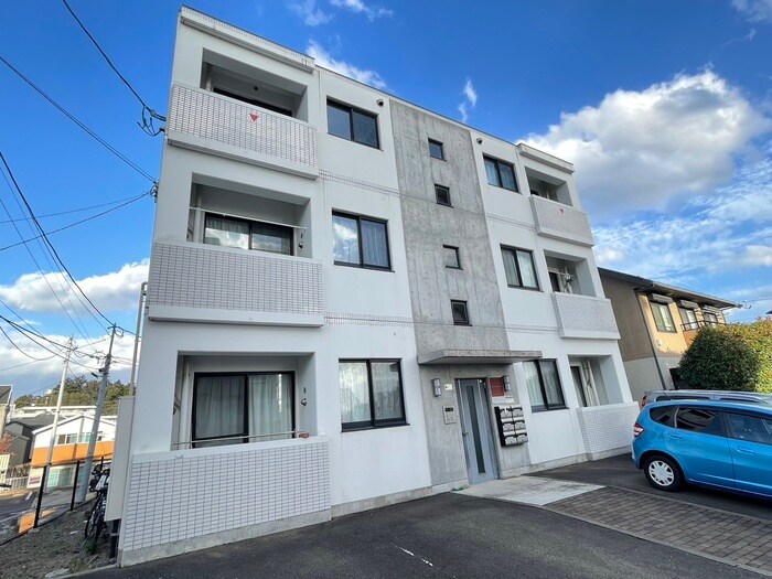 ルネスファットリーアの物件外観写真