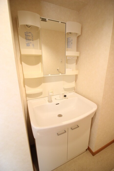 物件内観写真11　(洗面)