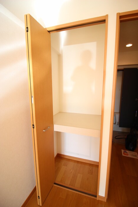 物件内観写真15　(収納)