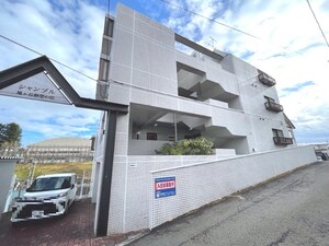 シャンブル旭ヶ丘瞑想の松外観写真