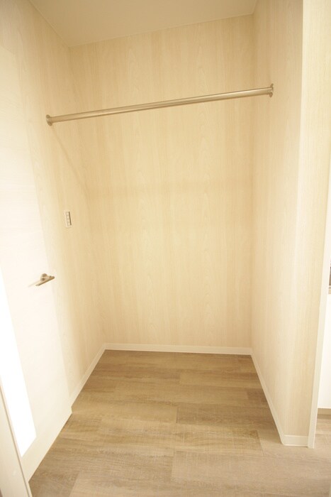 物件内観写真13　(収納)