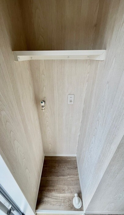 物件内観写真16　(洗濯機置場)