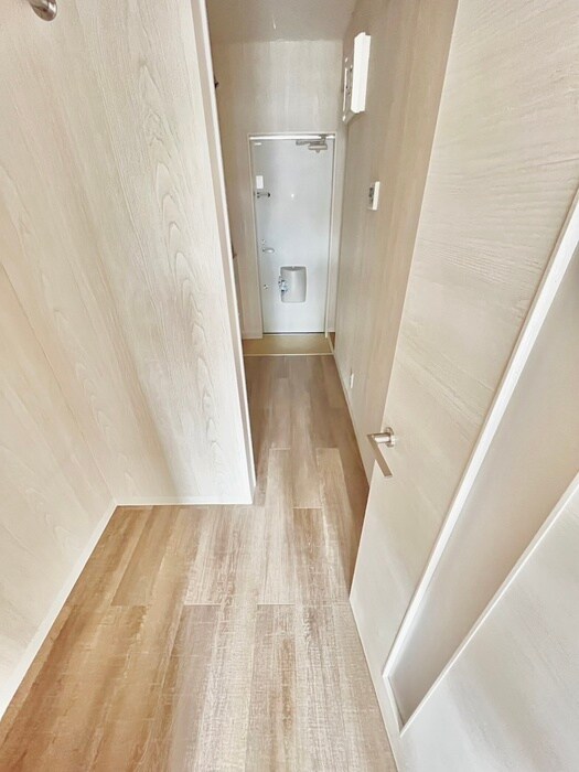 物件内観写真19　(廊下)