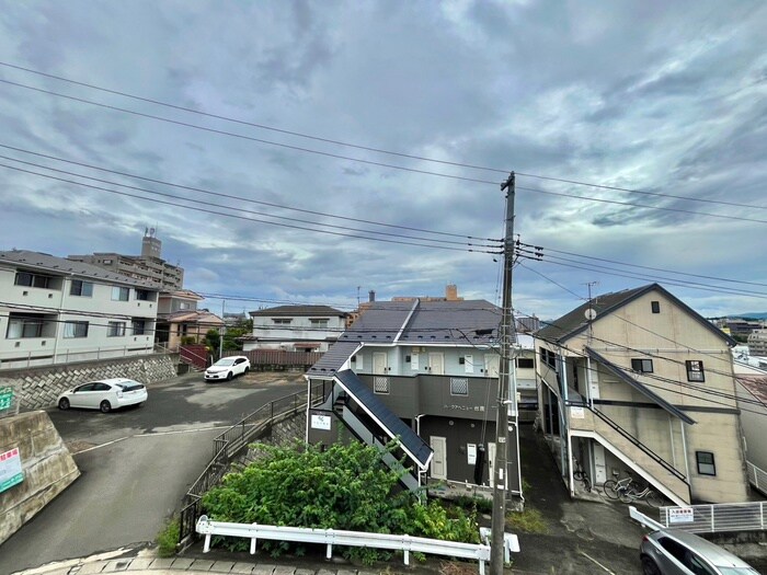 物件内観写真22　(室内からの展望)