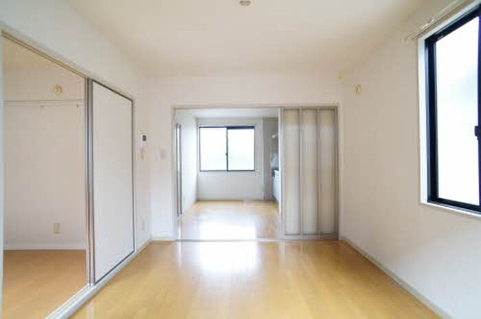 物件内観写真7　(居室)