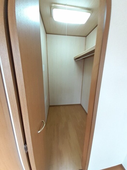物件内観写真9　(収納)