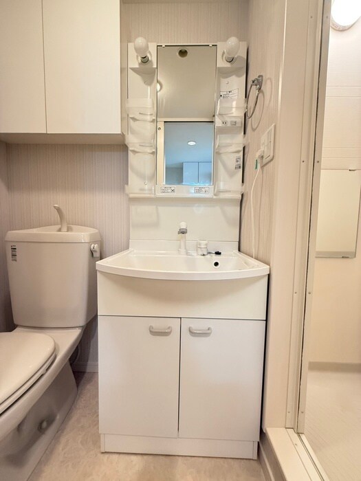 物件内観写真11　(洗面)