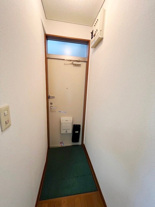 物件内観写真19　(玄関)