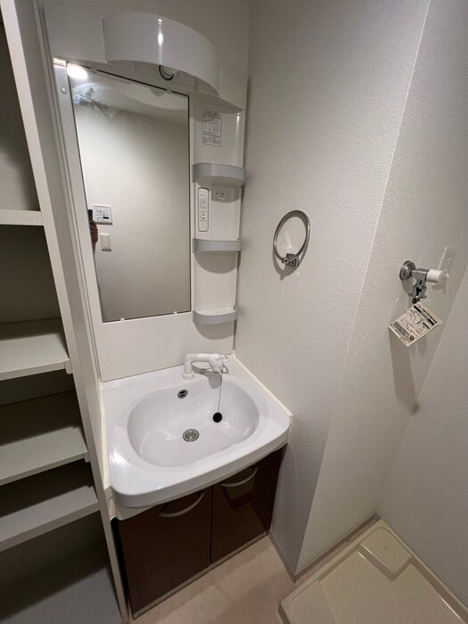 物件内観写真11　(洗面)