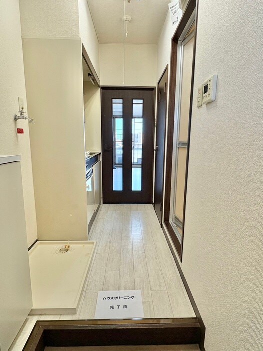 物件内観写真12　(廊下)