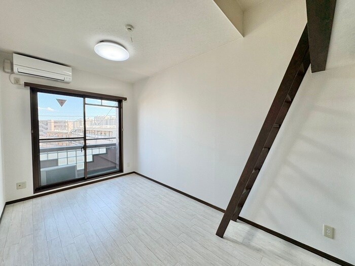 物件内観写真17　(居室)