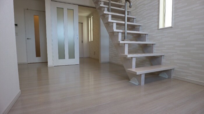 物件内観写真2　(居室)