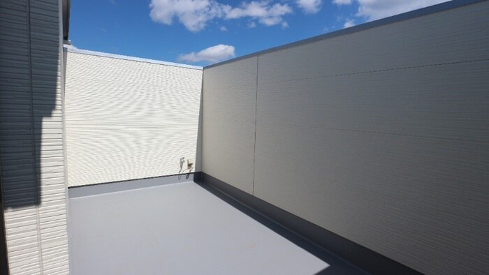 物件内観写真5　(ベランダ・バルコニー)