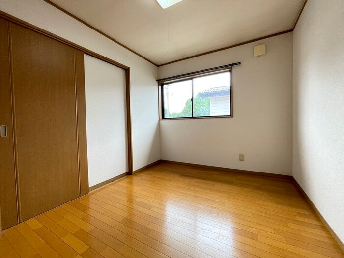 物件内観写真9　(居室)