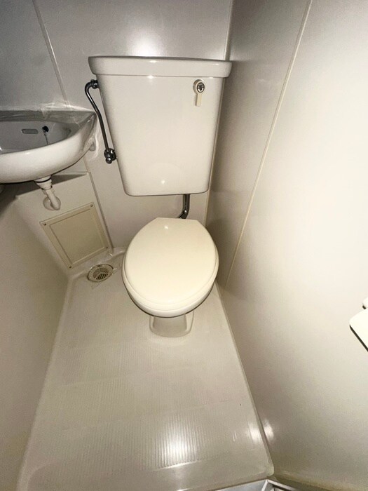 物件内観写真12　(トイレ)