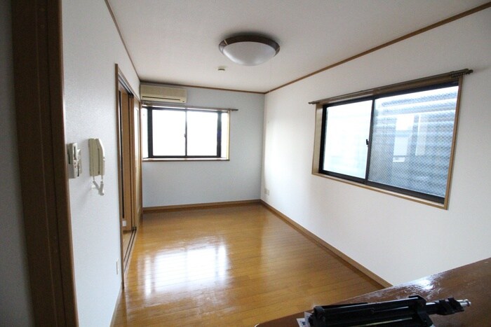 物件内観写真4　(居室)