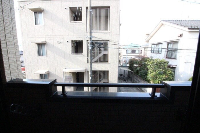 物件内観写真14　(室内からの展望)