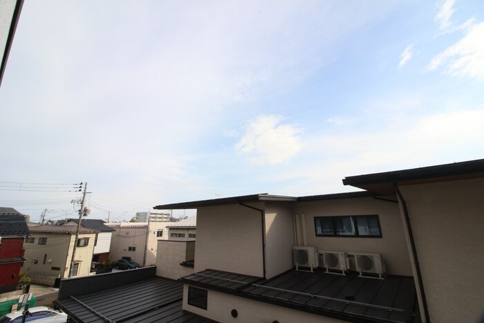 物件内観写真21　(室内からの展望)