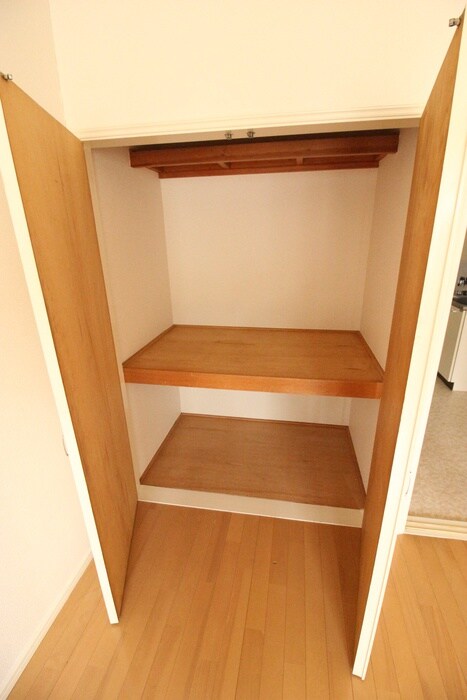 物件内観写真15　(収納)