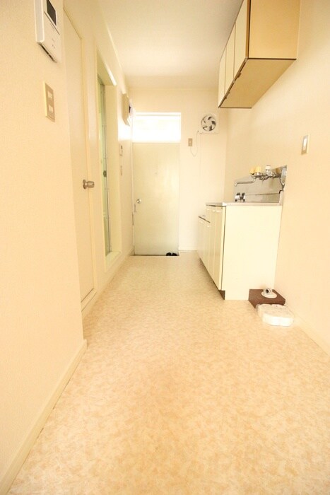 物件内観写真17　(廊下)