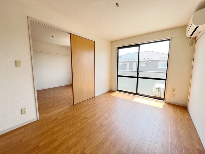 物件内観写真18　(居室)