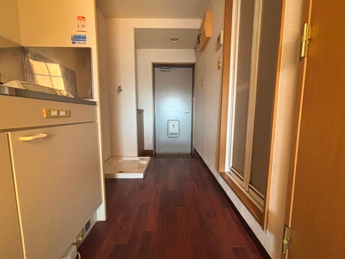 物件内観写真18　(廊下)