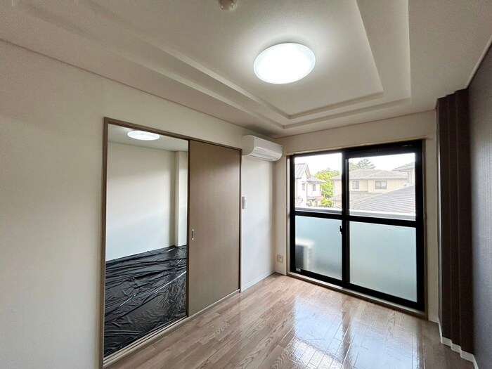 物件内観写真8　(居室)