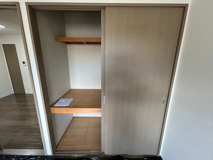 物件内観写真16　(収納)