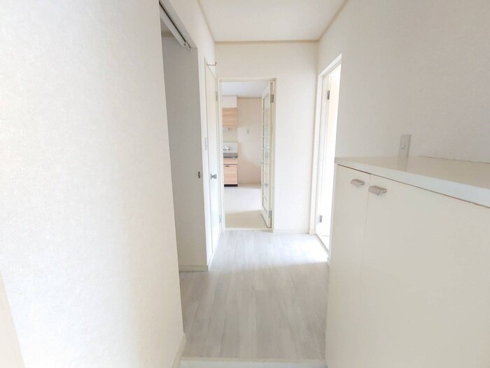 物件内観写真19　(廊下)