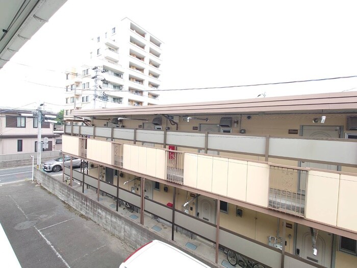 物件内観写真22　(室内からの展望)