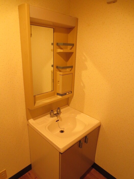 物件内観写真8　(洗面)