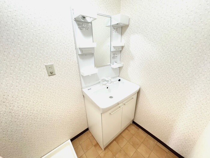 物件内観写真10　(洗面)