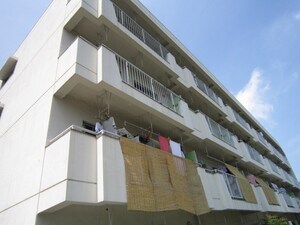 中島丁ハイツ外観写真