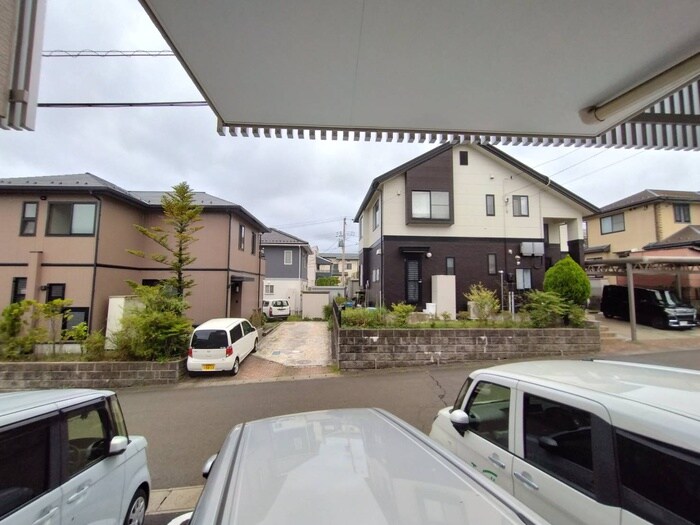 物件内観写真15　(室内からの展望)