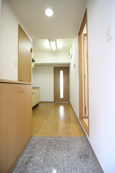 物件内観写真9　(廊下)