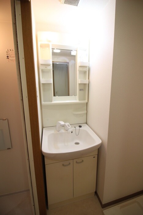 物件内観写真11　(洗面)