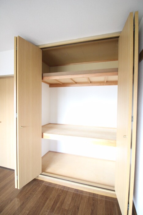 物件内観写真8　(収納)