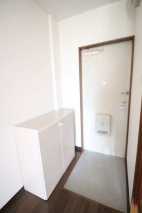 物件内観写真17　(玄関)