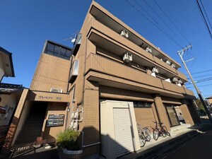 クレセント郡山外観写真