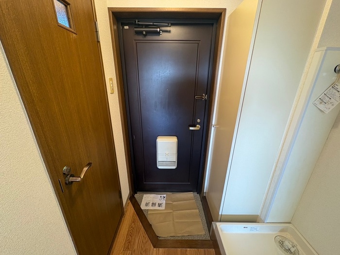 物件内観写真14　(玄関)
