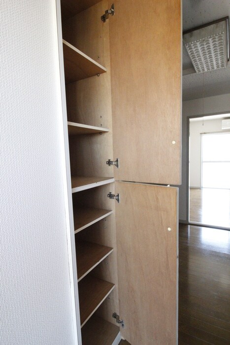 物件内観写真16　(靴箱)