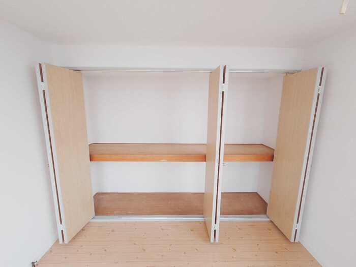 物件内観写真10　(収納)